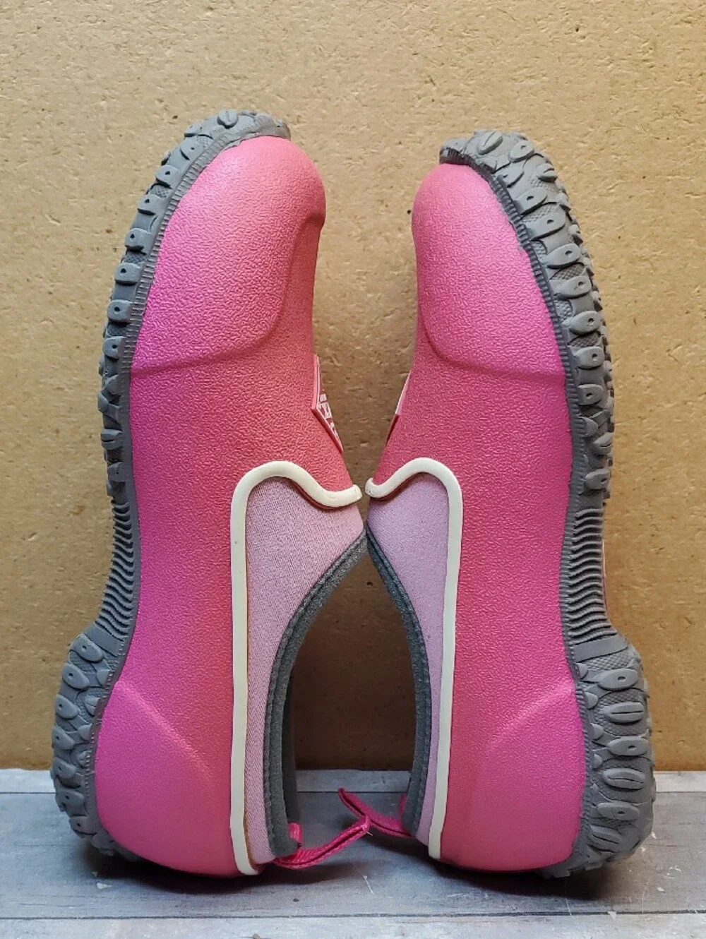 Muck Girl's Muckster II Low in Pink Size 2